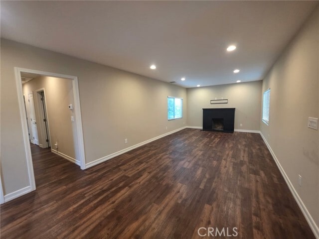 Building Photo - 9556 E Live Oak Ave