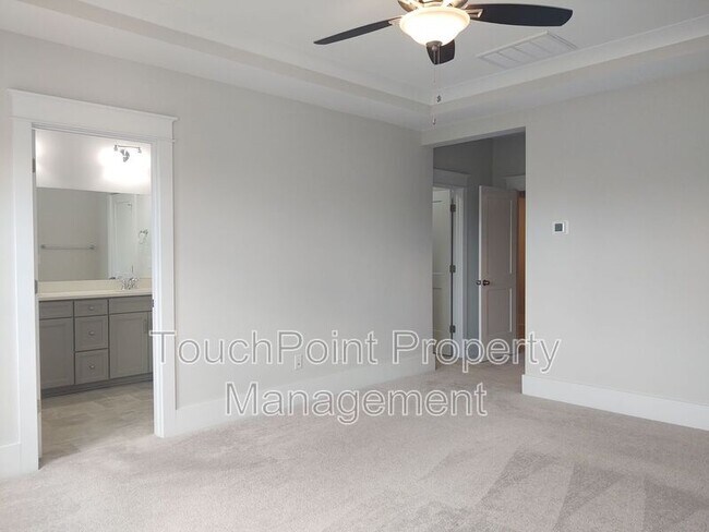Building Photo - 4836 Blanchard Way