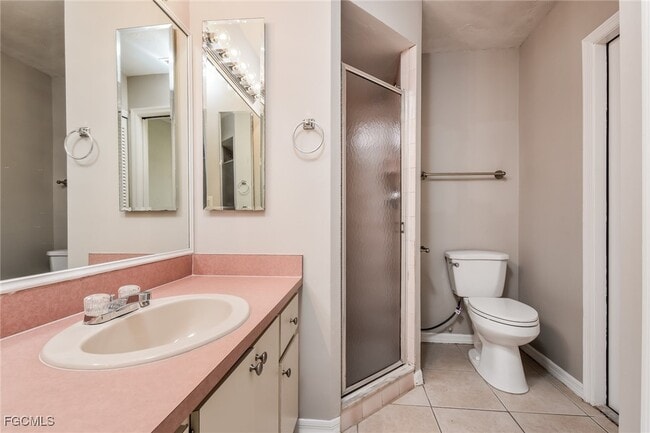 Building Photo - 219 SE 20th St