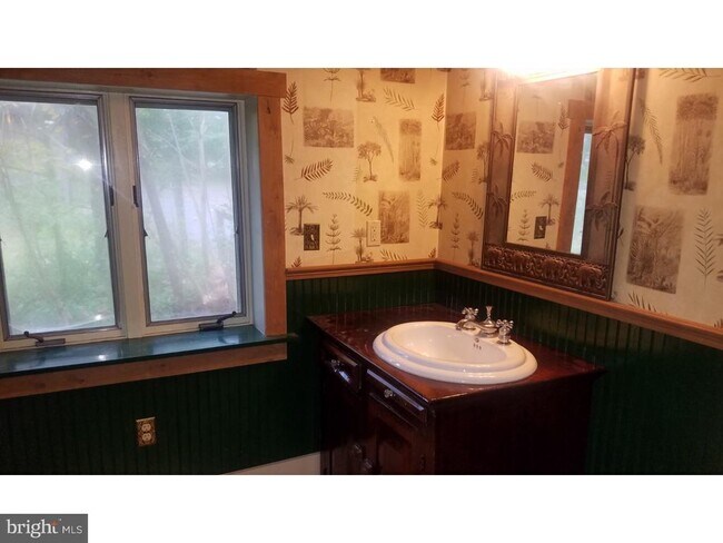 Building Photo - 1371 Old Airport Rd