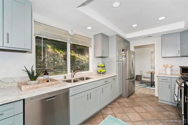 Building Photo - CADWELL RD - LIVE NEXT TO SANTEE LAKE IN A...