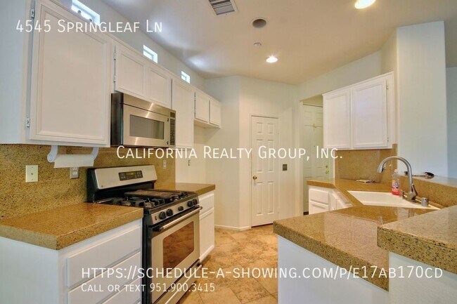 Building Photo - 4545 springleaf Ln