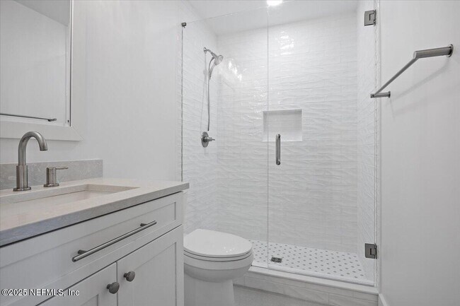 Building Photo - 337 Quail Pointe Dr