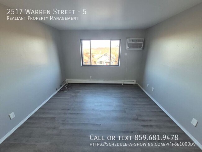 Building Photo - 2517 Warren St