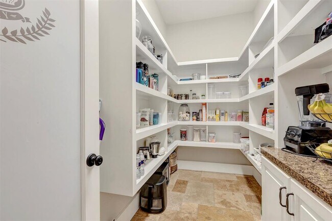 Building Photo - 6303 Star Light Ct