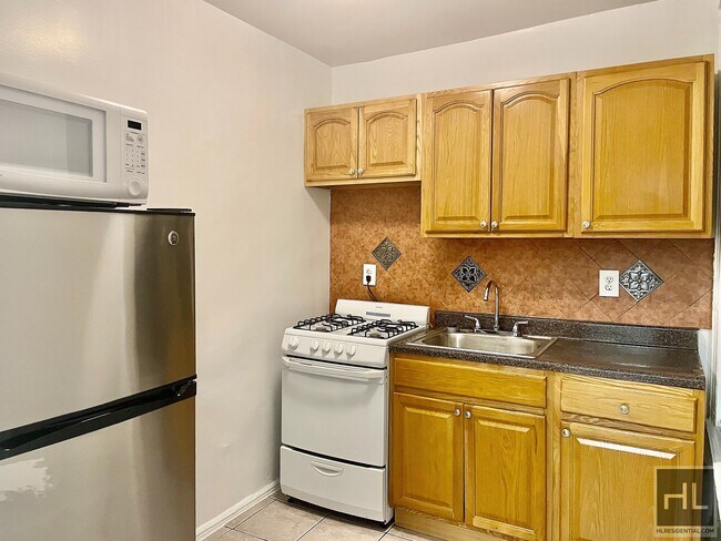 Building Photo - 48 STREET