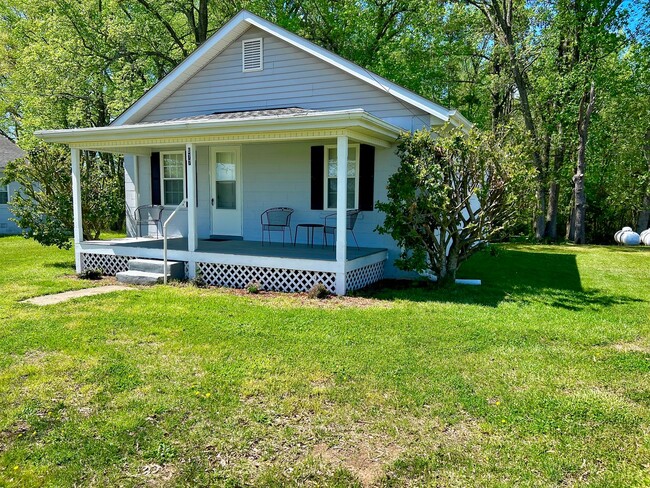 Building Photo - Cozy Ranch Rental Waiting For You!!