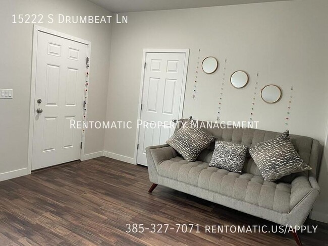 Building Photo - 15222 Drumbeat Ln
