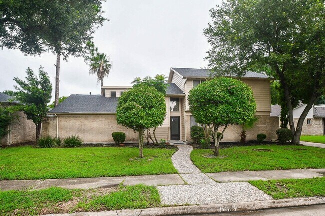 Building Photo - 10903 Shawnbrook Dr