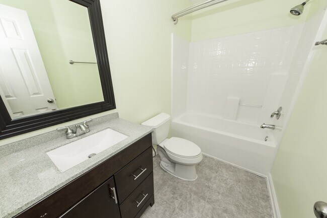 Building Photo - 3 Bedroom 2 Bath Home in Scotts Mill - Summerville