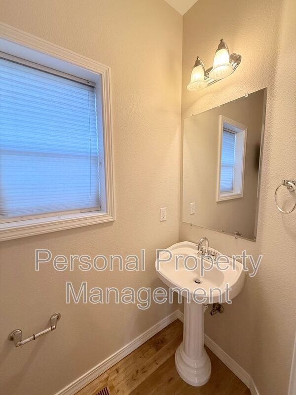 Building Photo - 11608 NE 2nd Ave