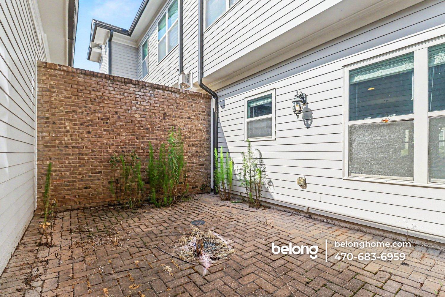 Building Photo - 8005 Pierpoint Ln