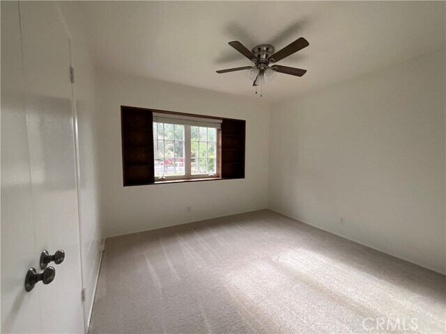 Building Photo - 2029 Las Palomas Dr