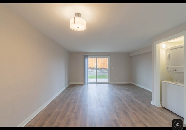 Building Photo - 118 S 53rd St