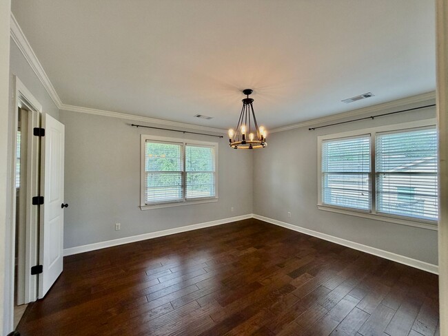 Building Photo - Sharon Hills Neighborhood