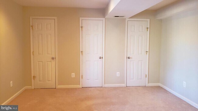 Building Photo - 11932 Ledgerock Ct