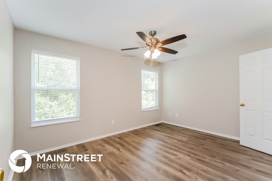 Building Photo - 2114 Sante Fe Cir