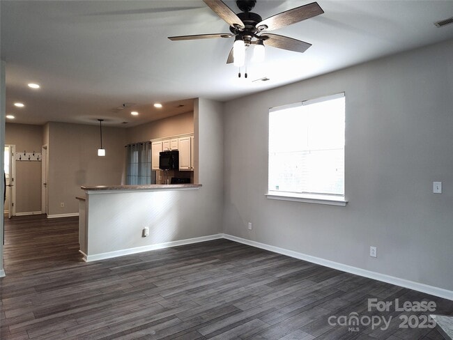 Building Photo - 16127 Circlegreen Dr