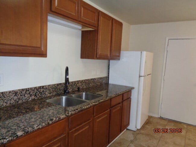 Building Photo - East Lancaster One Story Offering 1260 sq. ft.