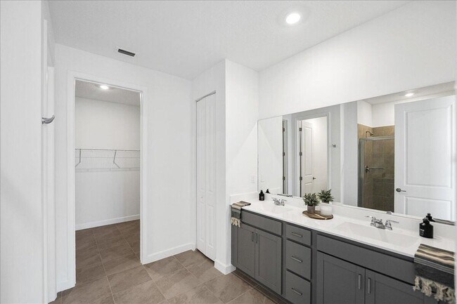 Building Photo - 3527 Angler Dr