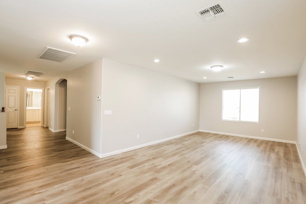 Building Photo - 7620 S 70th Ln
