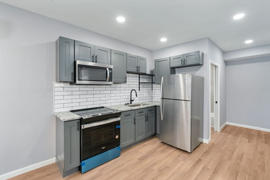 Building Photo - 786 Thomas Ave