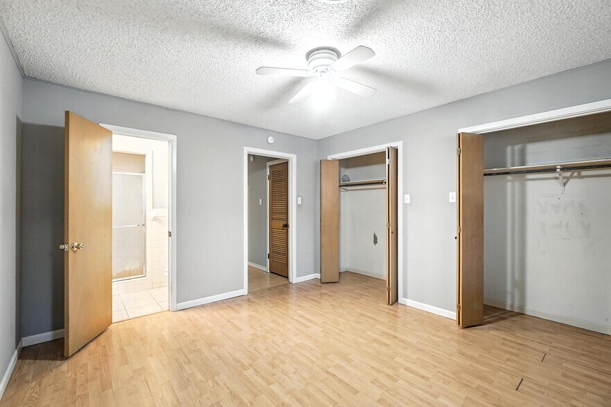 Building Photo - 3347 S 27th St