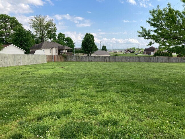 Building Photo - 2566 Leprechaun Ln