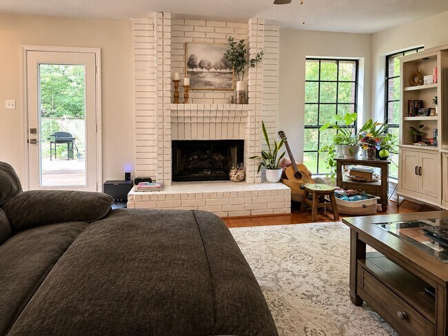 Building Photo - 63 S Stony Bridge Cir