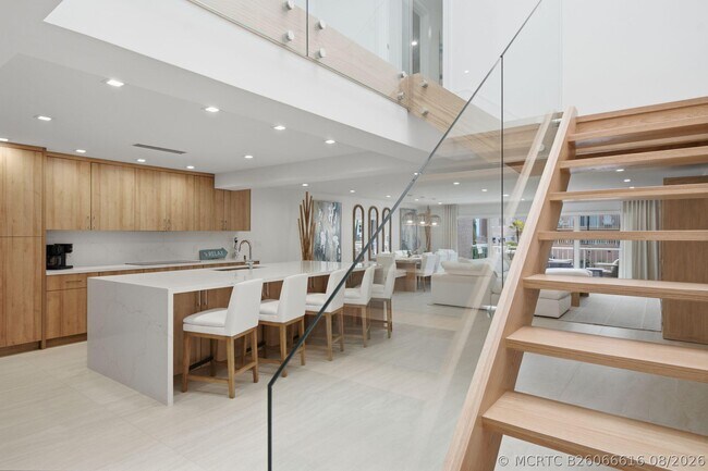 Building Photo - 1173 Hillsboro Mile