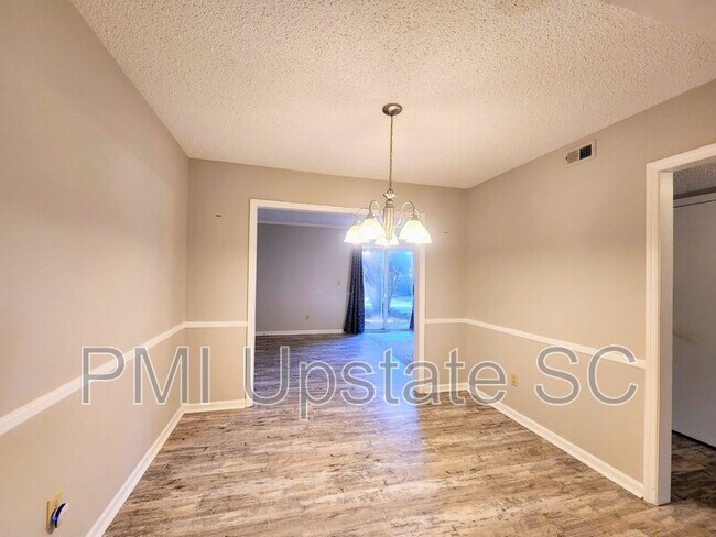 Building Photo - 3106 Bethel Rd