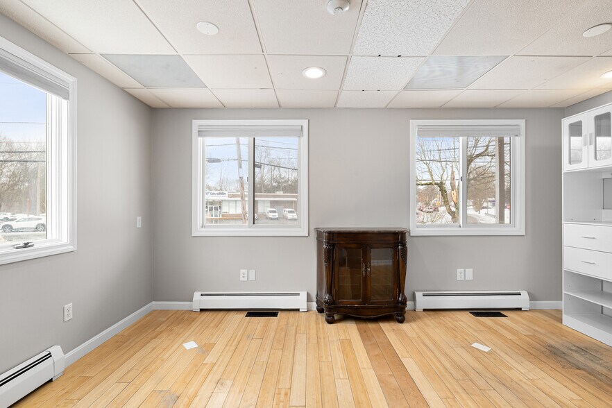 Building Photo - 137 Sandy Bottom Rd