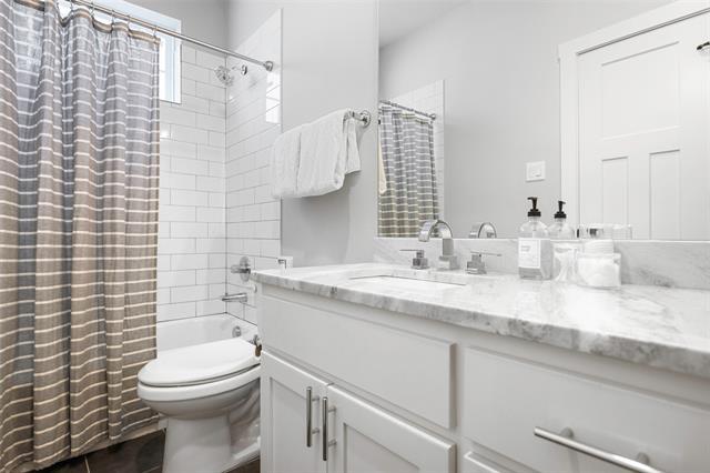 Building Photo - 312 N Henderson Ave