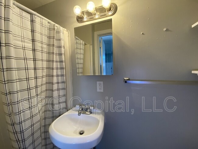 Building Photo - 62 W North St