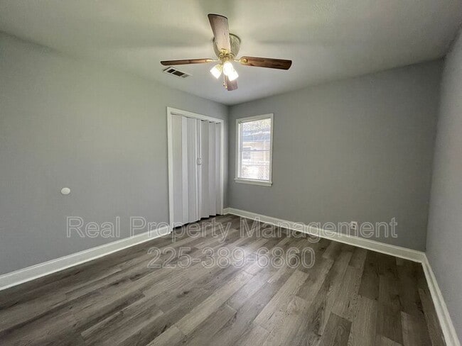 Building Photo - 6822 Merrydale Ave