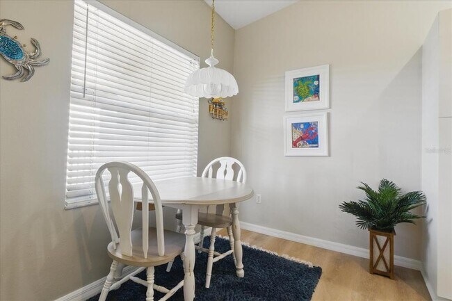 Building Photo - 9320 Clubside Cir