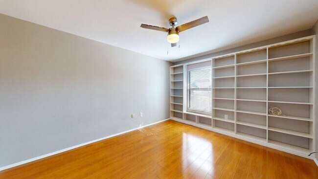 Building Photo - 3424 51st Ave Cir W