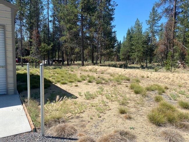 Building Photo - Gorgeous Home w/Huge Shop in La Pine!