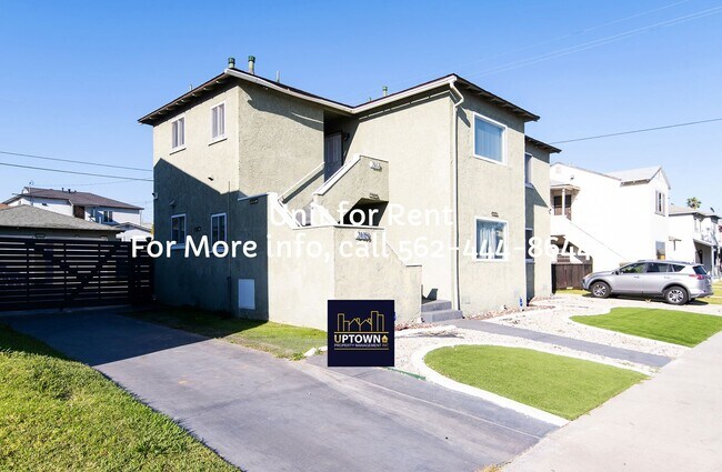 Building Photo - 2115-2117 W 103rd Pl