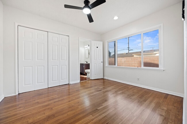 Building Photo - 13205 Casimir Ave
