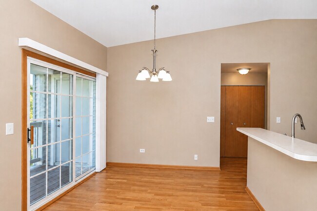 Building Photo - 1623 Silverstone Dr