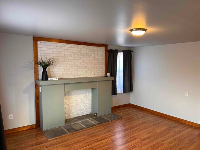 Building Photo - 3080 PA-328