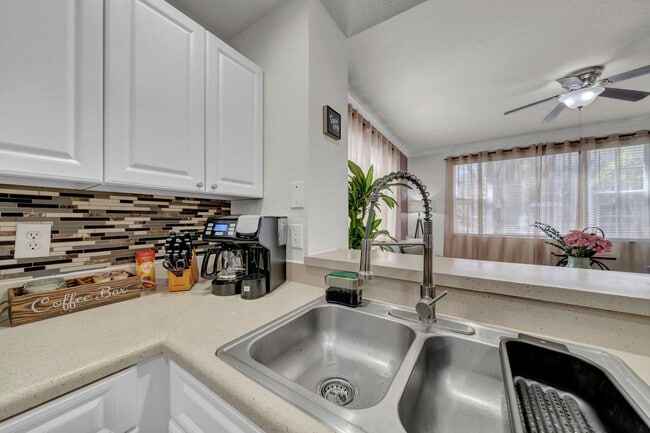 Building Photo - 10056 Montague St