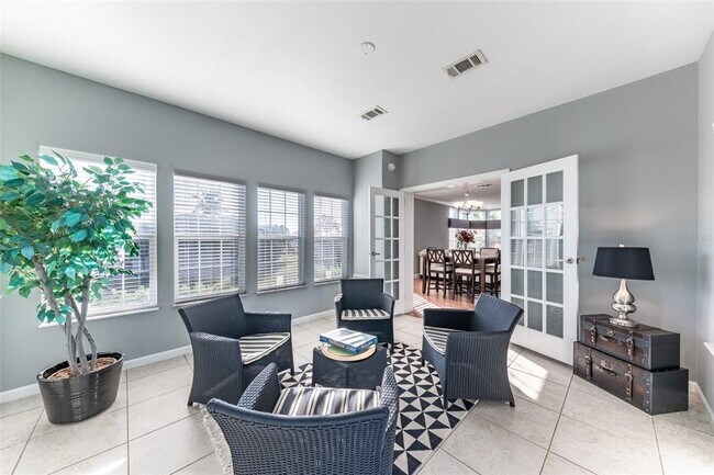 Building Photo - 2 Emden Cir