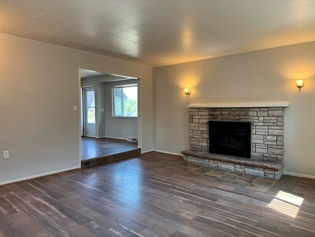Building Photo - 7295 Winona Ct