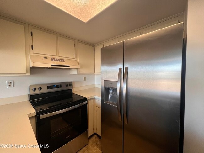 Building Photo - 1011 Clearmont St NE