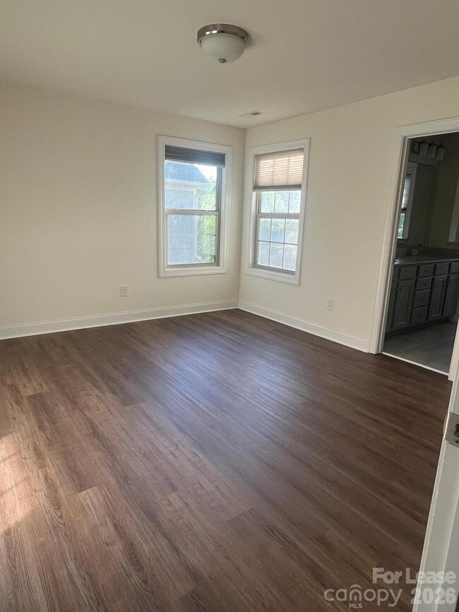 Building Photo - 11805 Clems Branch Dr