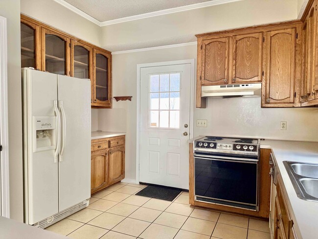 Building Photo - 5124 Stumberg Ln