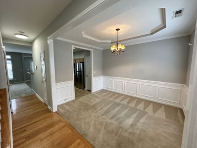 Building Photo - 202 Cherub Ct