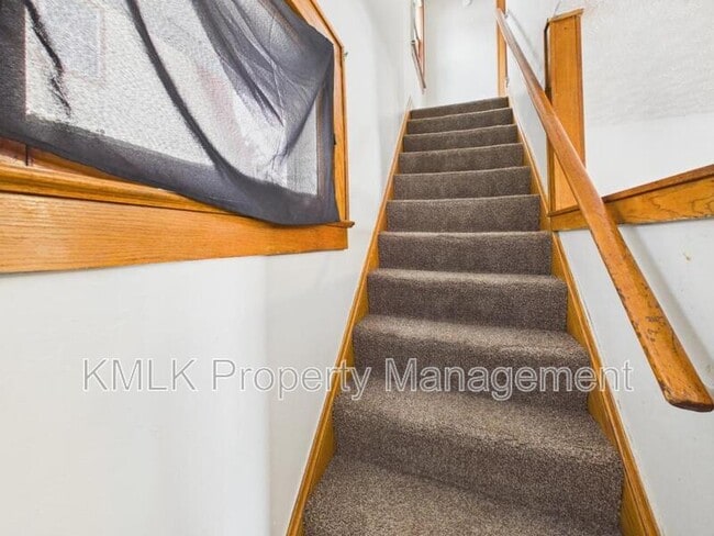 Building Photo - 806 Crouse St